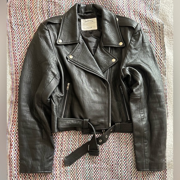 COPY - Understated Leather Oversized Scrunch Jacket - Picture 2 of 15
